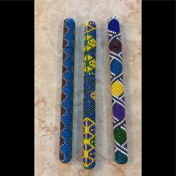 Hand beaded pens - Picture 1 of 3